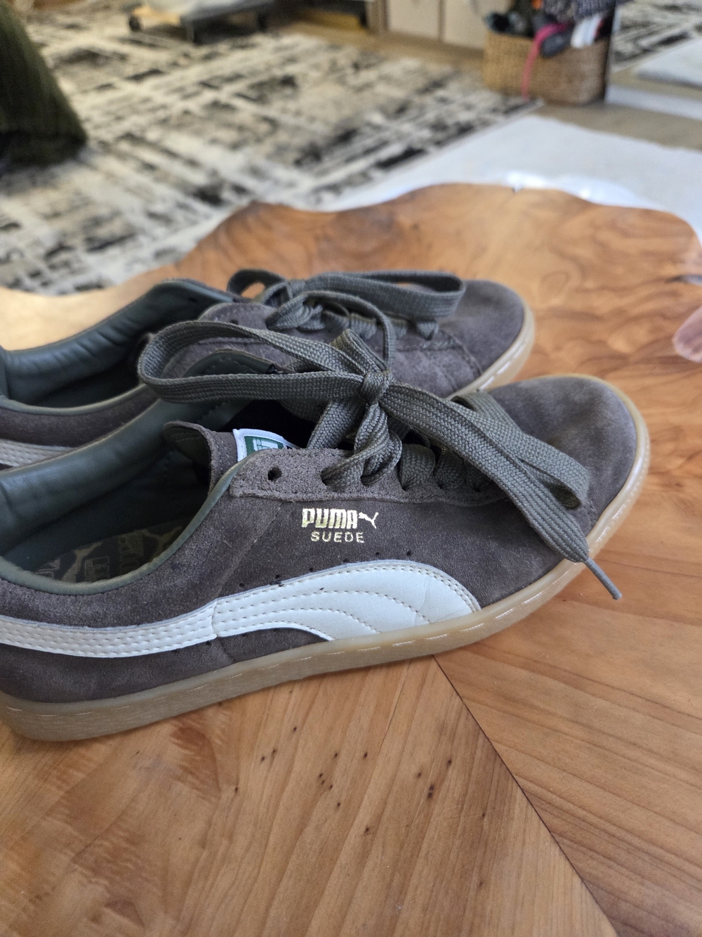 Puma Casual Sneakers in Olive Green with White Formstrip